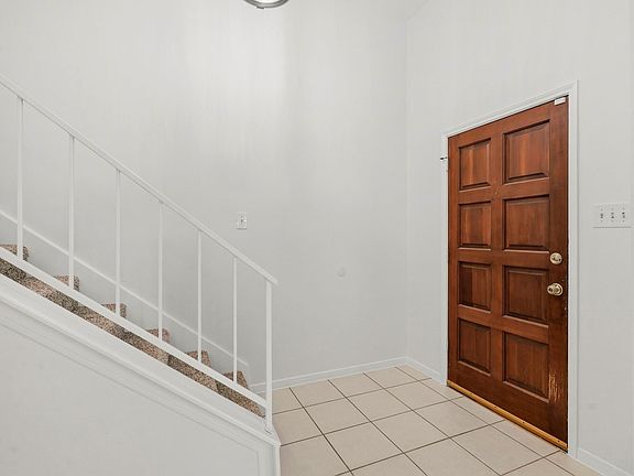 5th image of 7011 Glen Rosa Dr