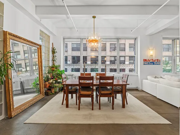 335 West 38th Street image 6 of 21