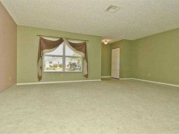 2nd image of 110 Silverbell Ct