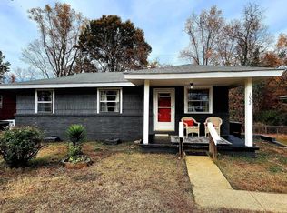 1022 W Irvine Ave, Florence, AL 35630