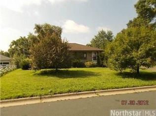 5131 Howe Ln, Brooklyn Center, MN 55429