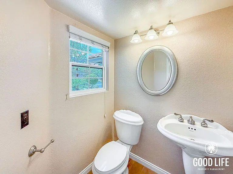 17821 Kachina Ct — Photo 6