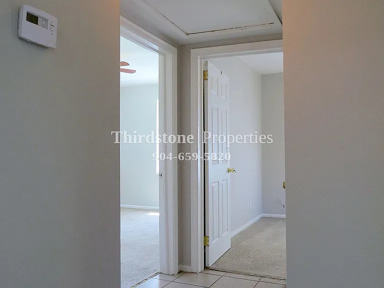 1946 Allandale Cir E — Photo 11