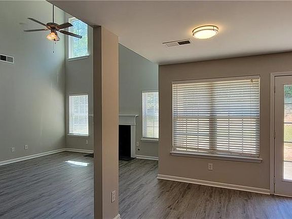5th image of 5291 Caitlin Ln