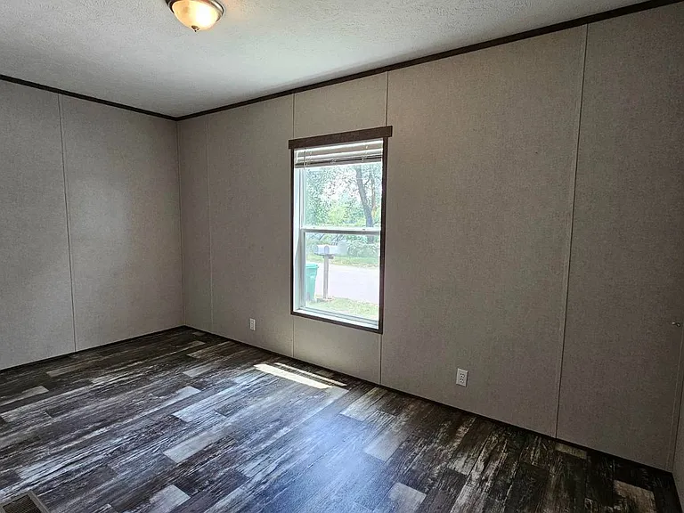 2201 S Anna St #36 — Photo 7