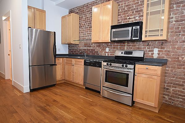 1st image of 610 W 138th St #3