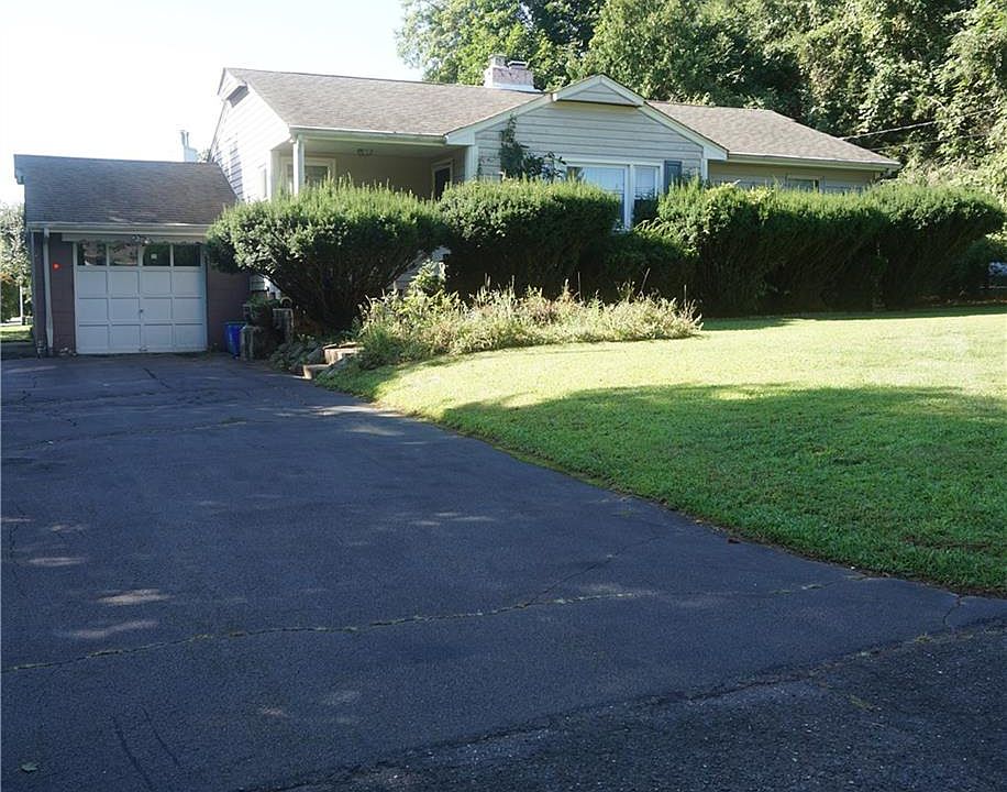 1st image of 9 Orchard Ave