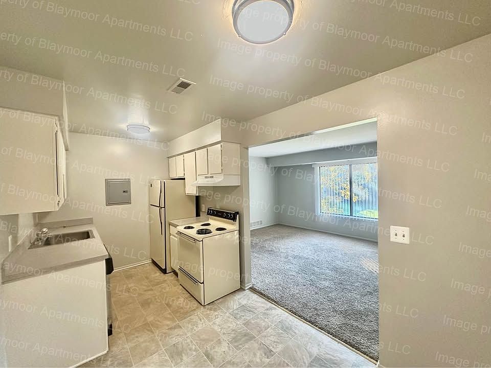 36060 Harper Ave Apt 202, photo 3
