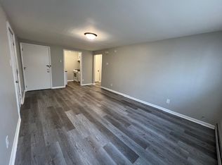 1502 Lake Ave APT 1, Whiting, IN 46394