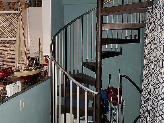 3rd image of 145 Taylor Ave