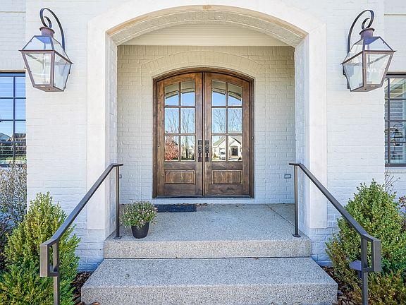 2nd image of 221 Chatham Hills Blvd