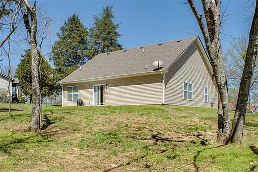 2nd image of 707 Valley Green Dr