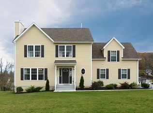 24 Valley View Rd, Goshen, NY 10924