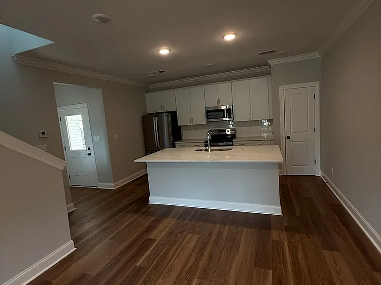 3543 Fenwick Way — Photo 7