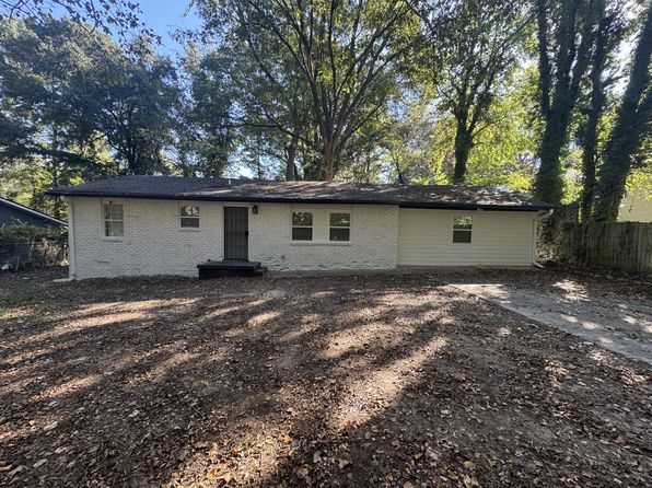 2412 Forrest Park Rd SE