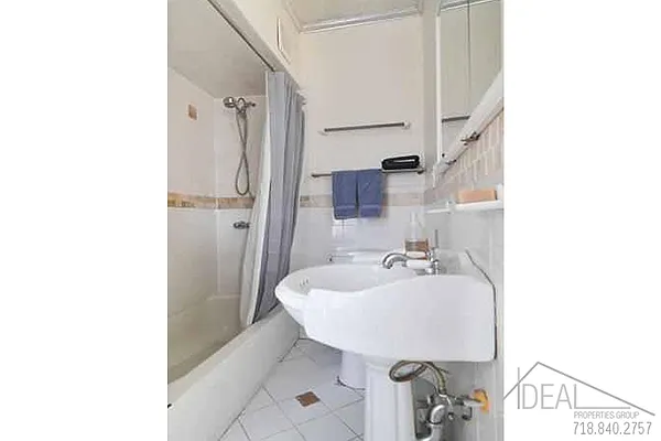 Rented by Ideal Properties Group | media 26