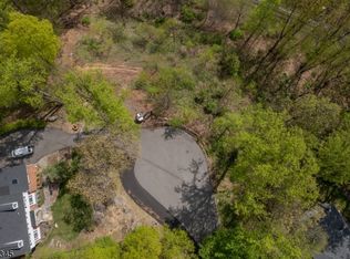 15 Cambridge Rd, Morris Plains, NJ 07950