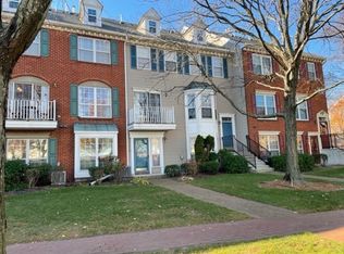 8 Society Hill Dr N, Jersey City, NJ 07305