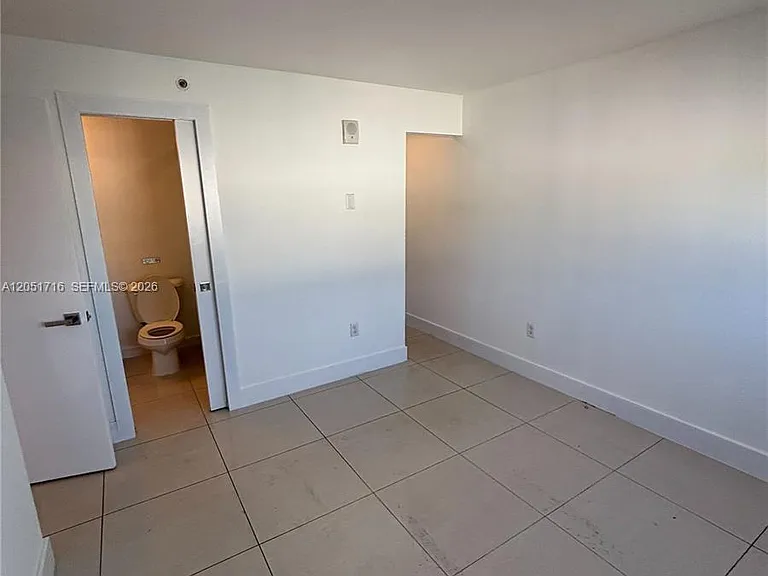 821 SW 18th Ave #206 — Photo 7