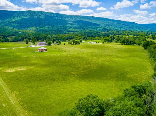 231 E Valley Rd, Whitwell, TN 37397