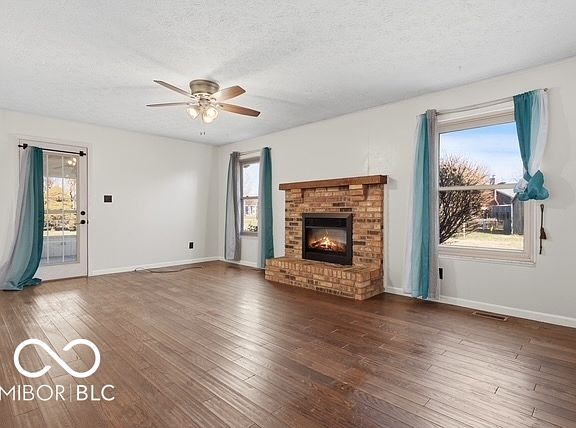 5th image of 8815 Royal Meadow Dr