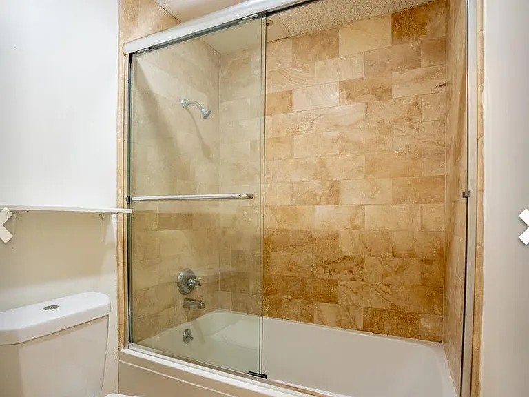 620 S Gramercy Pl #307 — Photo 8