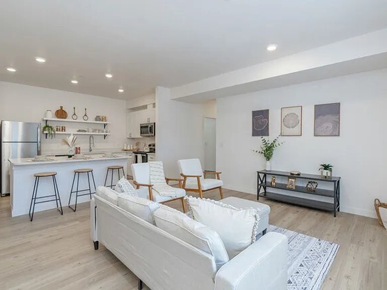 Woodburn Villas — Photo 49