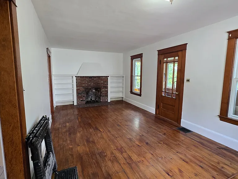 25 Falmouth Rd — Photo 14