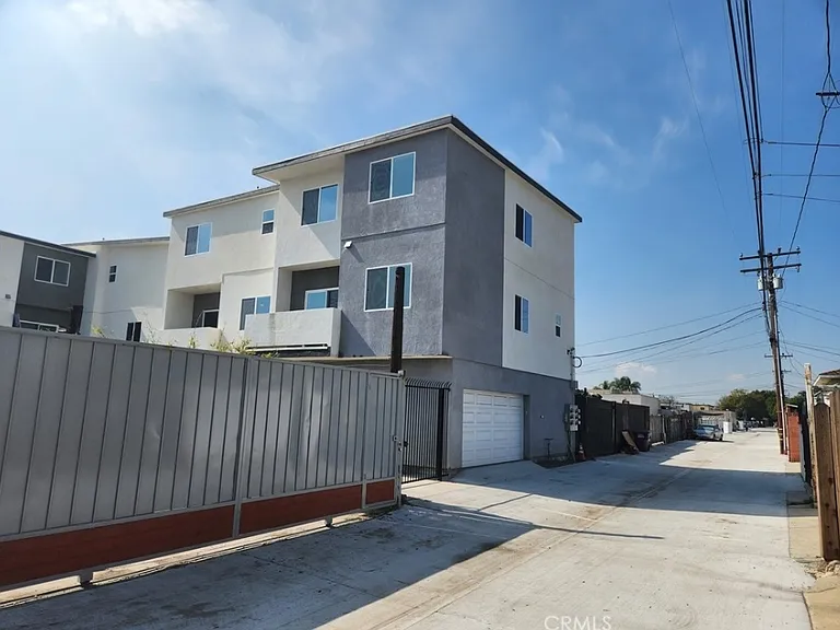 1115 E Artesia Blvd — Photo 2