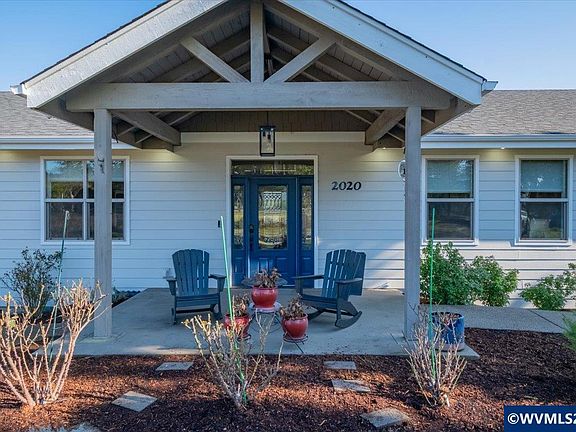 4th image of 2020 SW Fairview Ave