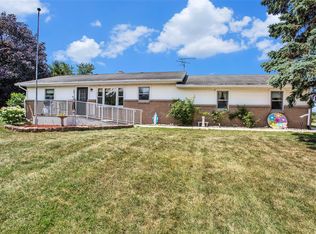 17007 16th Ave, Coopersville, MI 49404