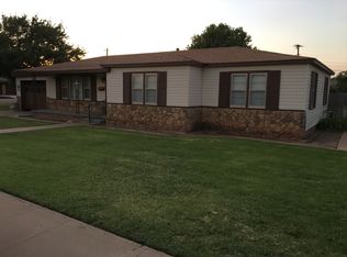 822 W Grover St, Floydada, TX 79235