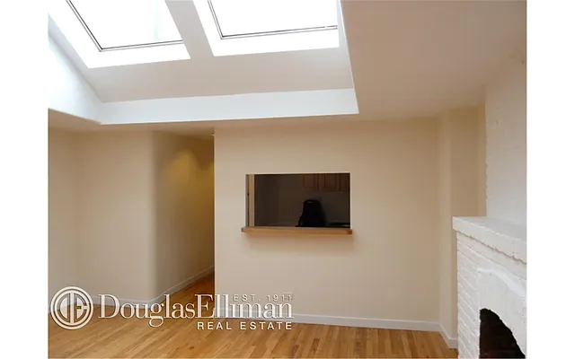 Rented by Douglas Elliman | media 16