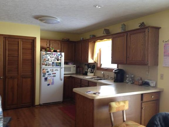4th image of 171 Surry Oak Dr