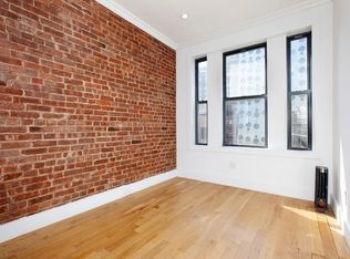 350 W 18th St APT 2B, New York, NY 10011