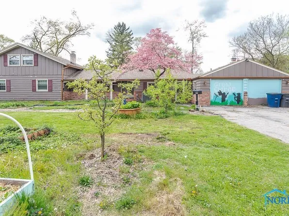 1034 Nela Pkwy, Toledo, OH 43615