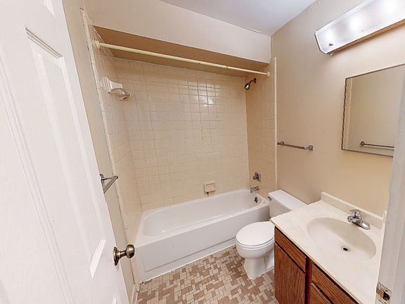 2nd image of 2210 Dexter Ave APT E
