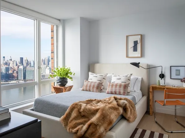 1-15 57th Avenue image 2 of 24