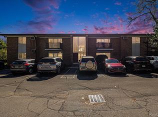 1261 Island Dr APT 201, Ann Arbor, MI 48105