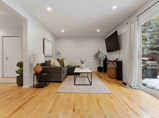 1585 Heron Rd #19, Ottawa, ON K1V 9V1