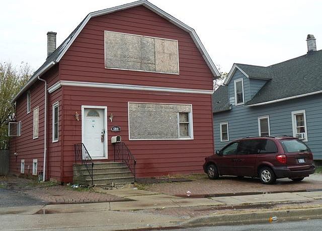 2nd image of 12641 Vincennes Ave