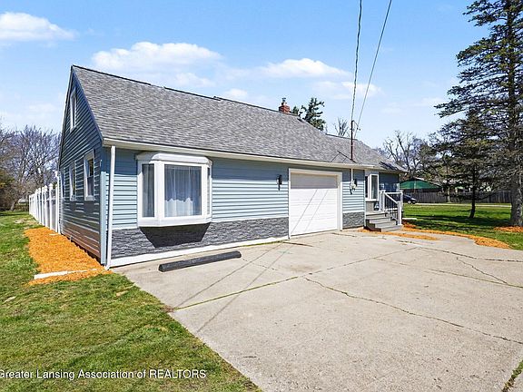 3rd image of 2328 Haslett Rd