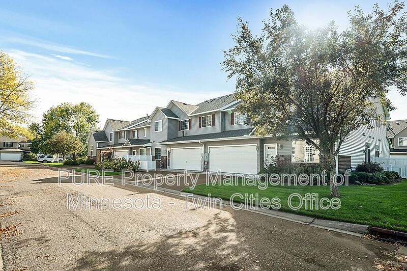 1st image of 1877 111th Ave NE