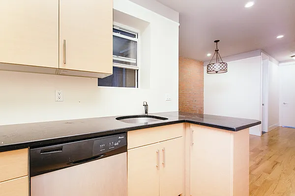 Rented by Nooklyn NYC LLC | media 2