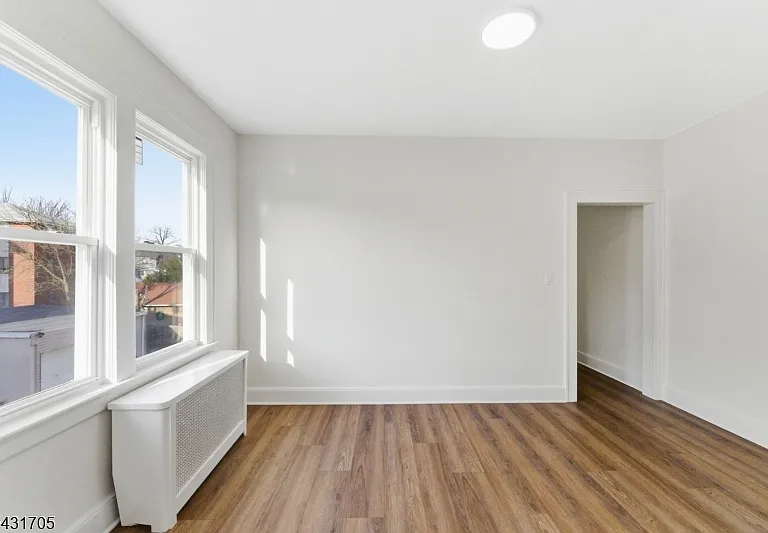 1 Bay Ave #3 — Photo 12