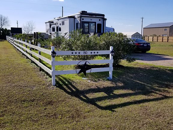 Updated and newly painted fence