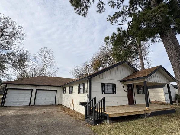 1403 Eugene St, Pt Neches, TX 77651