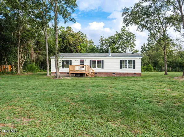 1120 Zion Hill Church Road, Bladenboro, NC 28320