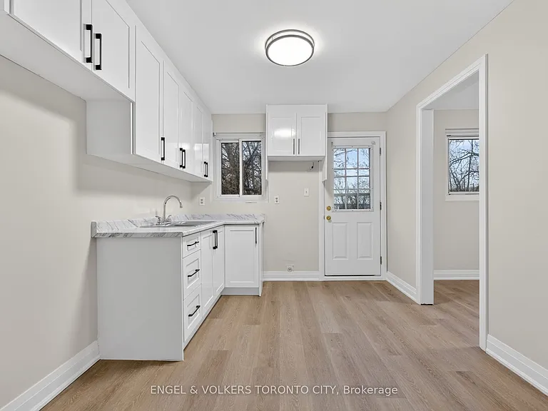 40 East St #14 — Photo 9