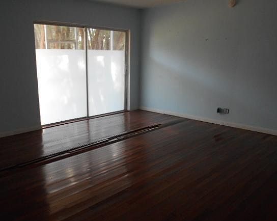 1st image of 418 N Laurel Dr